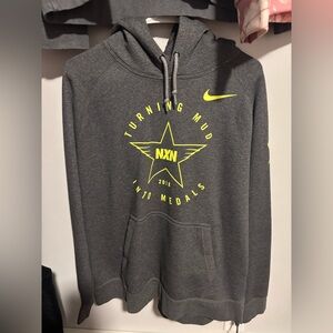 Nike Men’s NYC XC T&F 2017 Running Hoodie Size XL Heavyweight VINTAGE RARE NY